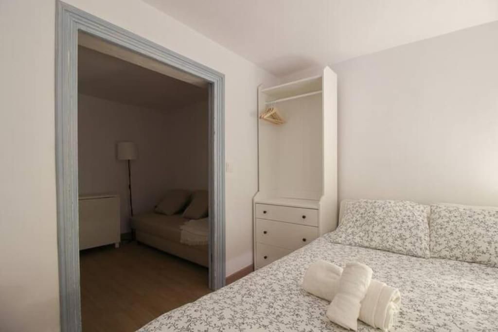 Vivienda En El Centro De Santander Apartment Exterior foto